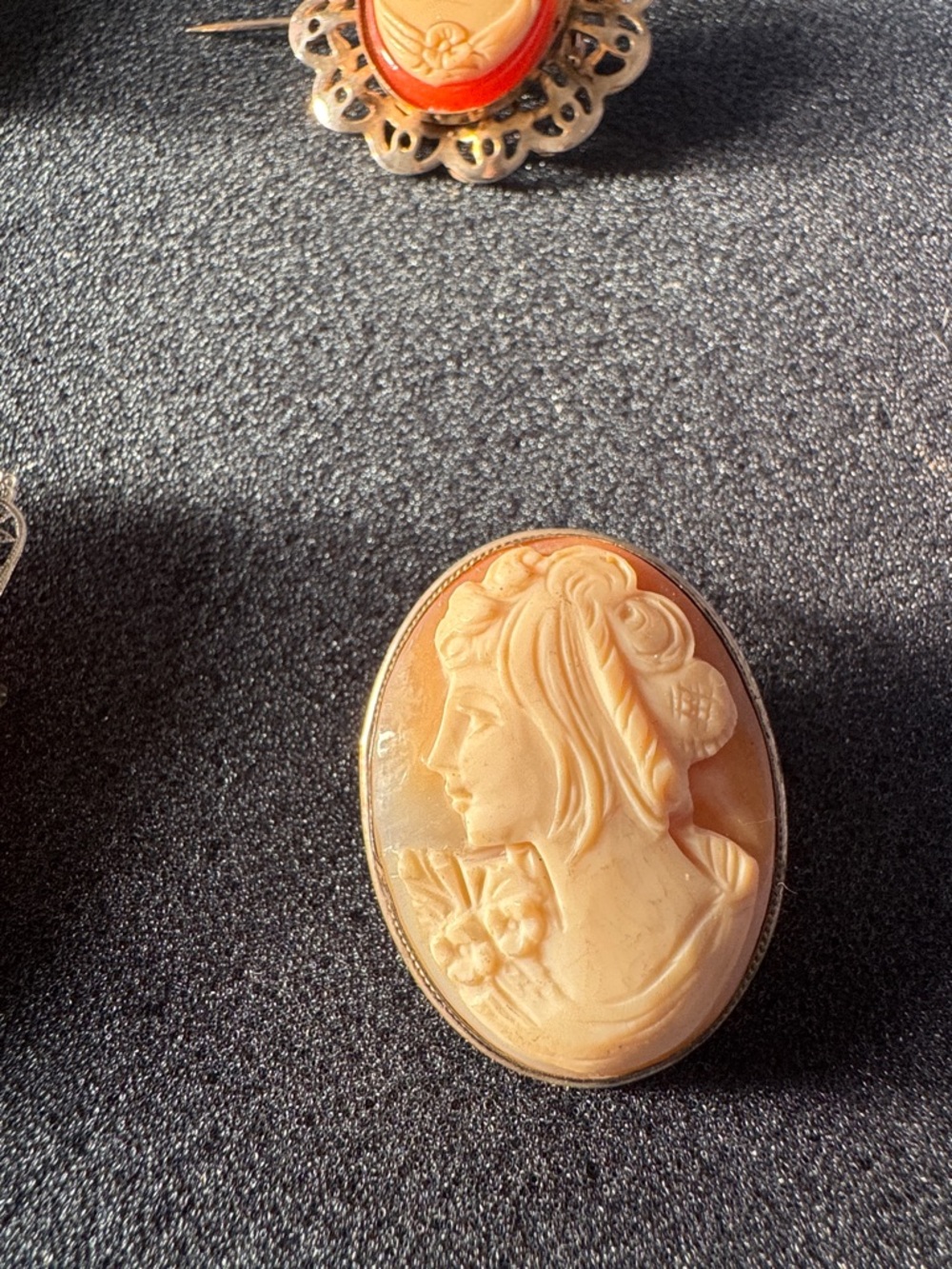 Vintage Cameo Portrait Brooch - Peach Cream Cameo Pin